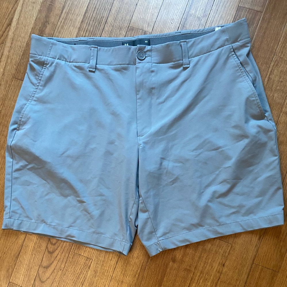 Under Armour Mens plus size 42 Light Gray HeatGear Shorts golf sports shorts